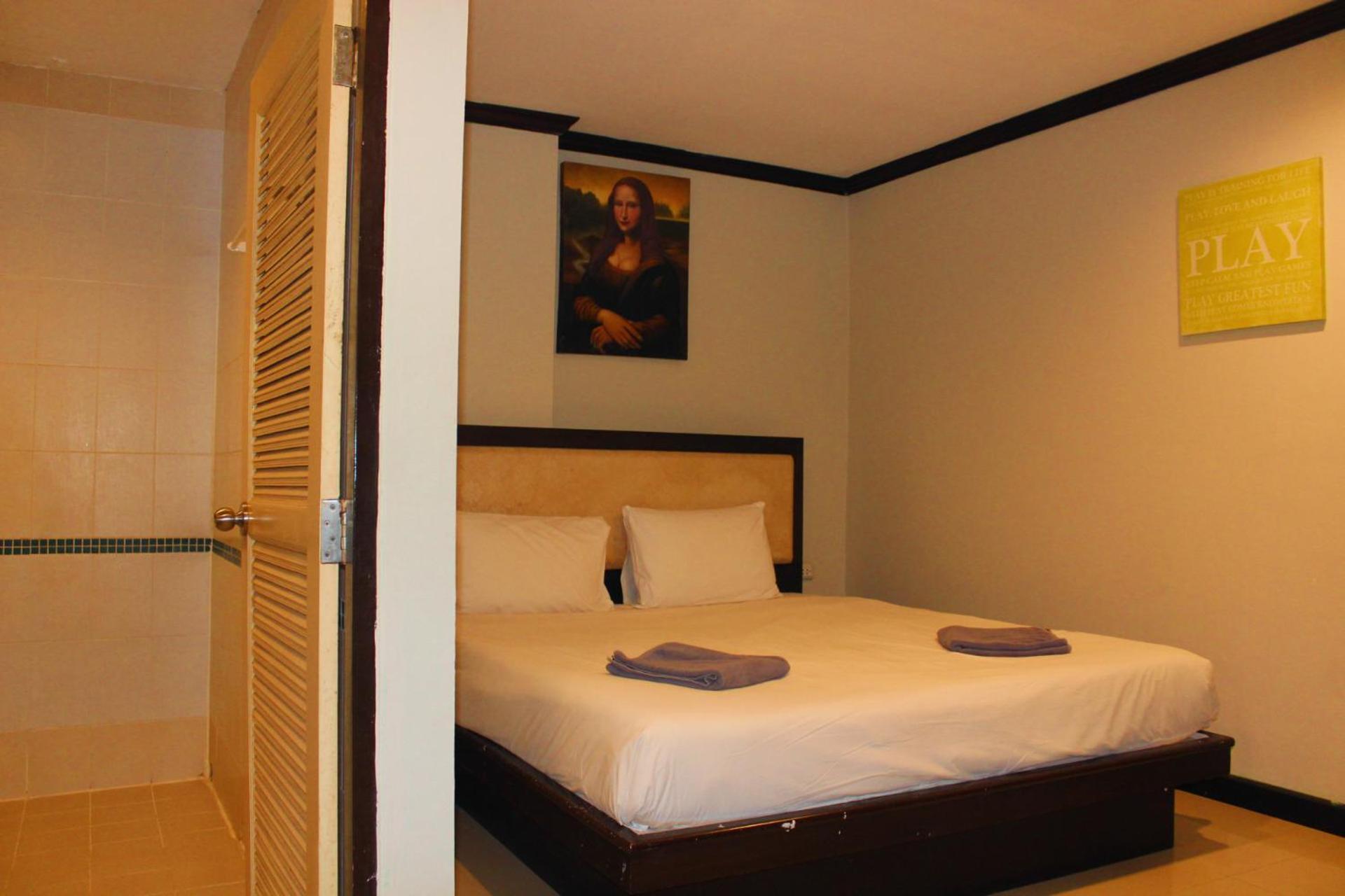 Hollywood Inn Hotel Patong Экстерьер фото